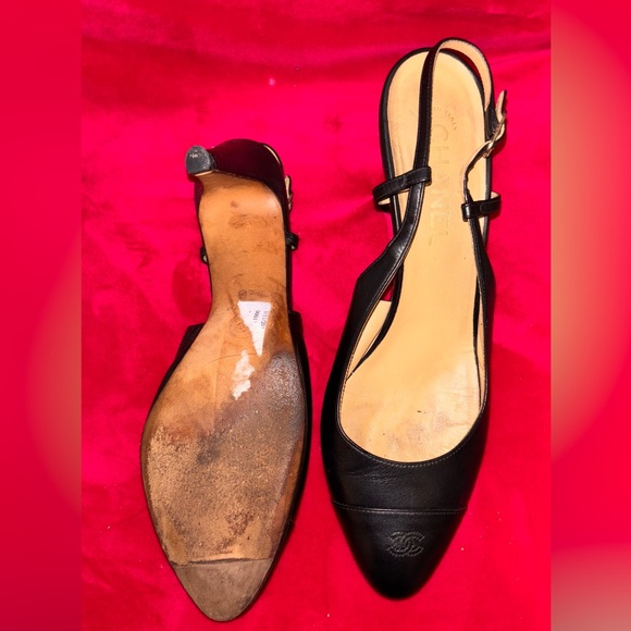 Leather Chanel Sling back - Picture 4 of 5